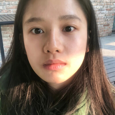 此女自拍大放送，走过路过不要错过！