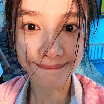 此女自拍大放送，走过路过不要错过！