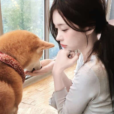 Live in a strawnerry world