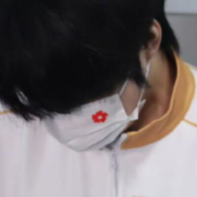 不然她又会为我哭了一整夜