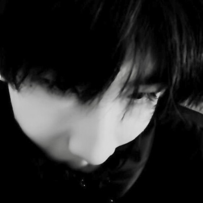 小狗藏骨头总会留下牙印