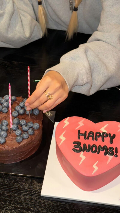 朴彩英 Rosé Rosie