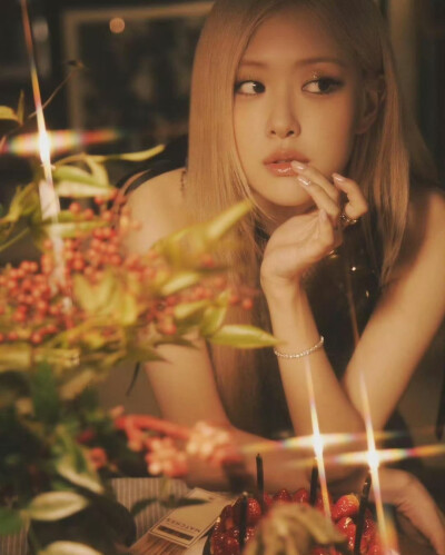 朴彩英 Rosé Rosie