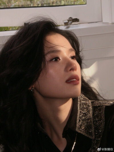 张婧仪