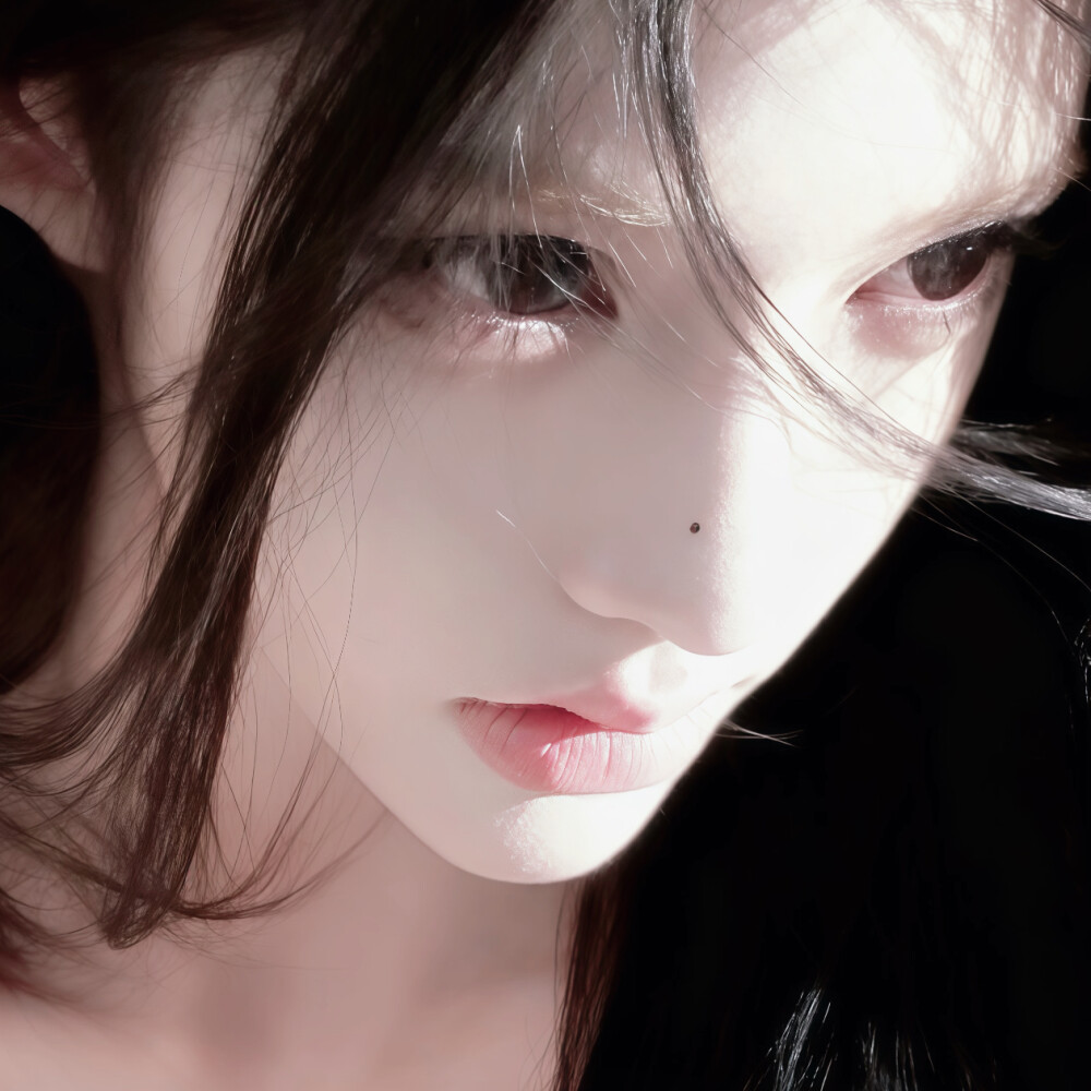 Live in a strawnerry world