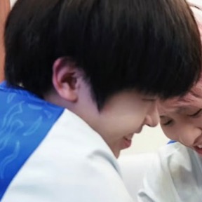 光绕过你天使般的脸