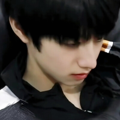 小不忍则乱大萌