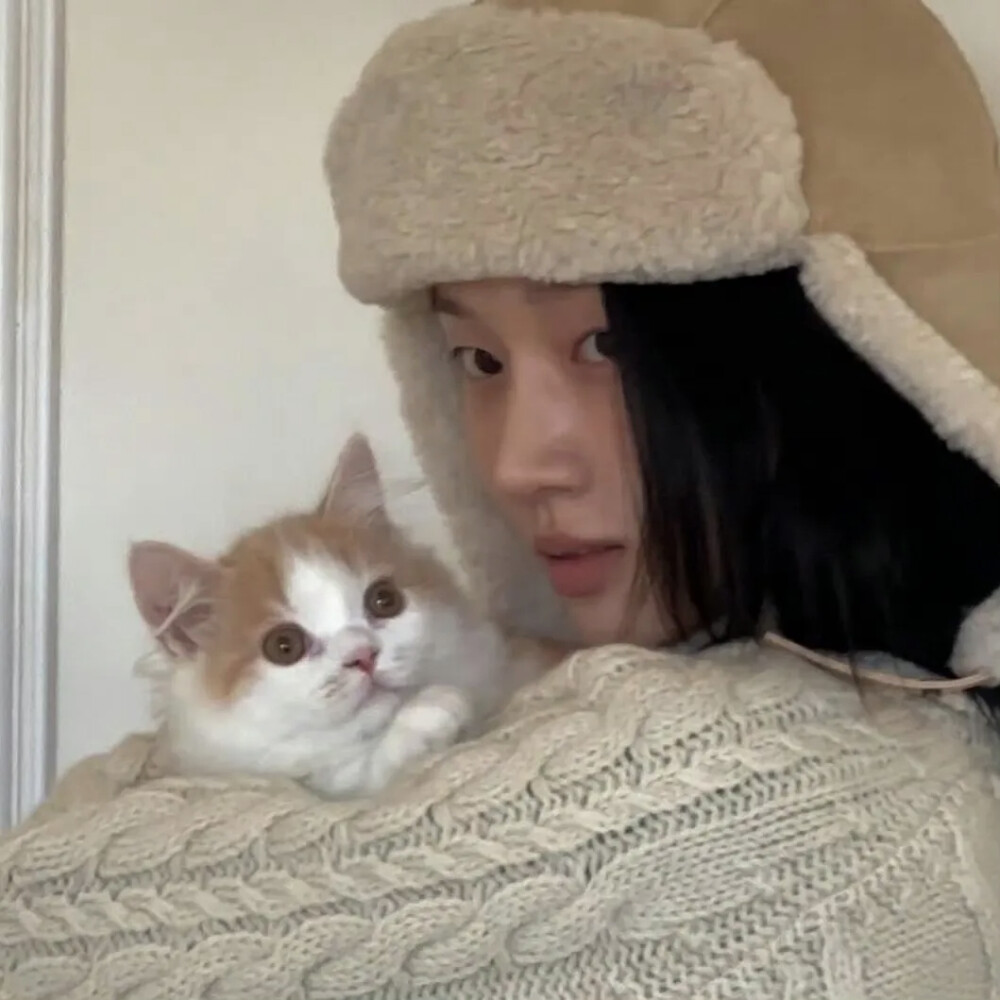 ꒰(⌯˃̶̥̆д˂̶̥̥̥̆ ू)꒱