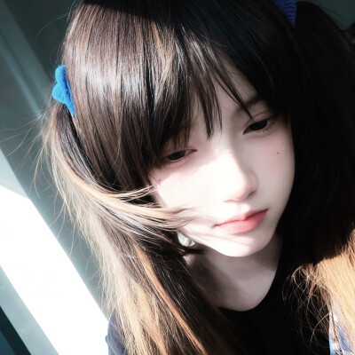 Live in a strawnerry world