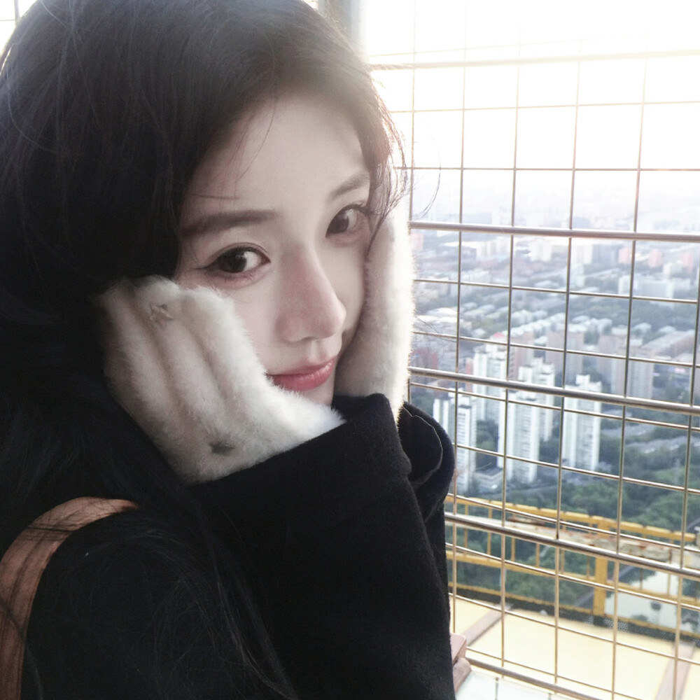 Live in a strawnerry world