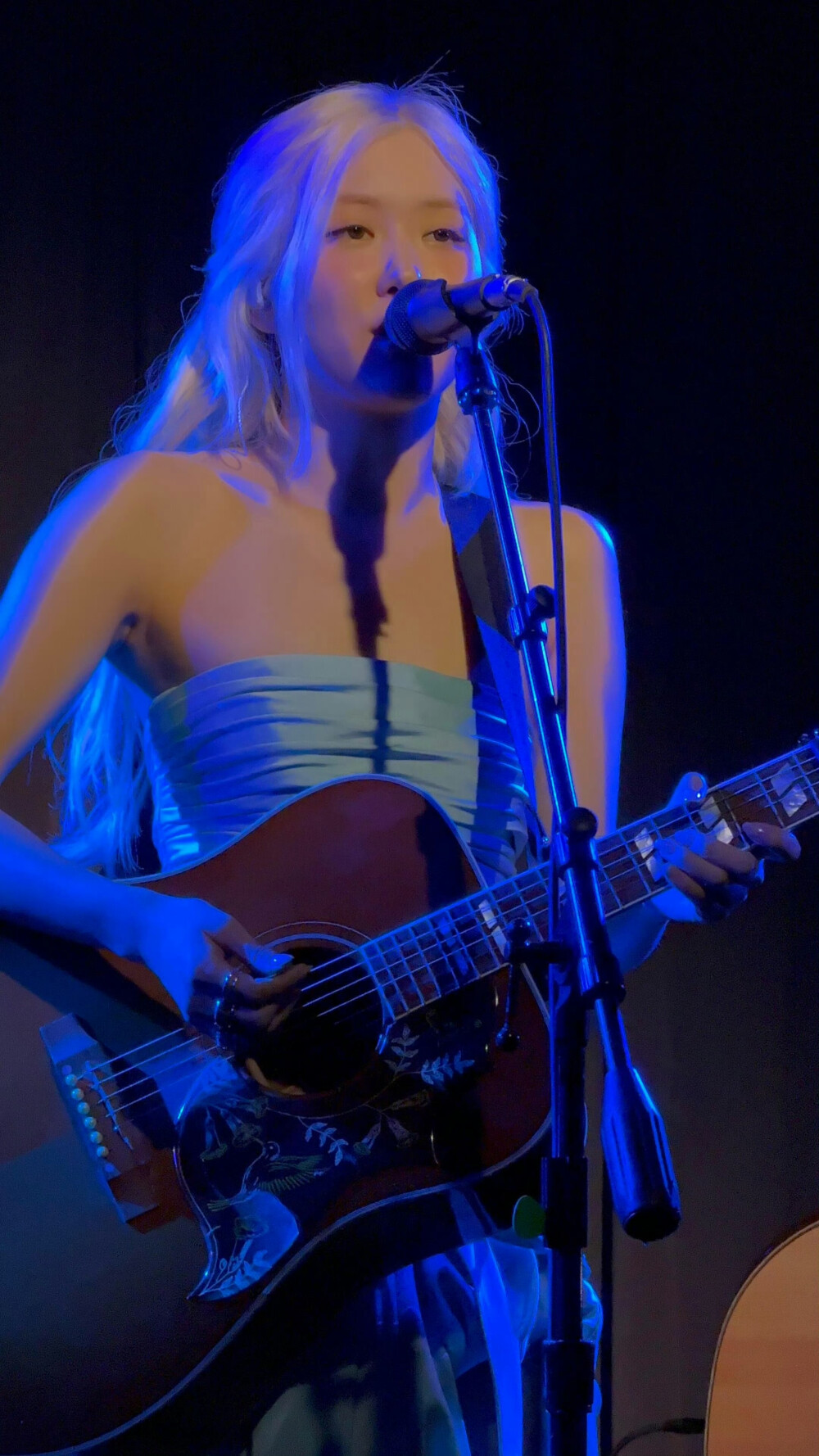 朴彩英 Rosé Rosie