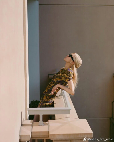 朴彩英 Rosé Rosie