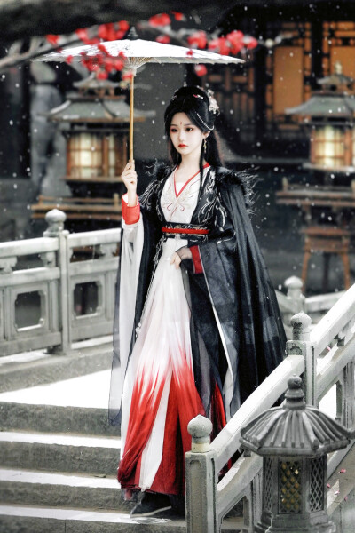 又是月明时 顾又笙