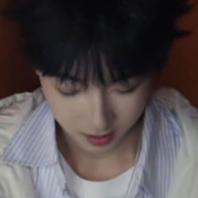 这个发型越看越帅啊