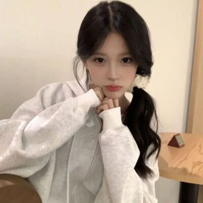 在骂我吗 听不懂 感觉像小狗撒娇