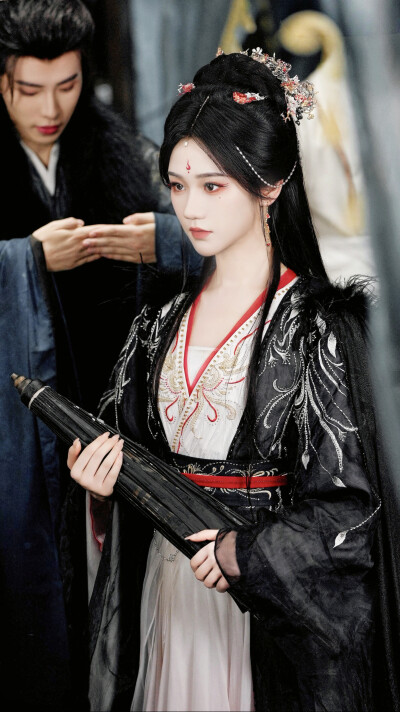 又是月明时 顾又笙