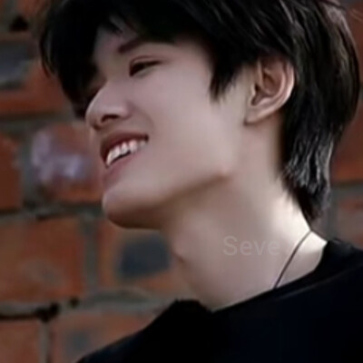 给你个东西，你要不要？就是我。你要不要？