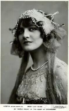 莉莉 埃尔西 （1886年4月8日----1962年12月16）是一个非常受欢迎的英国女演员。