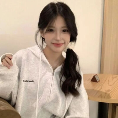 在骂我吗 听不懂 感觉像小狗撒娇