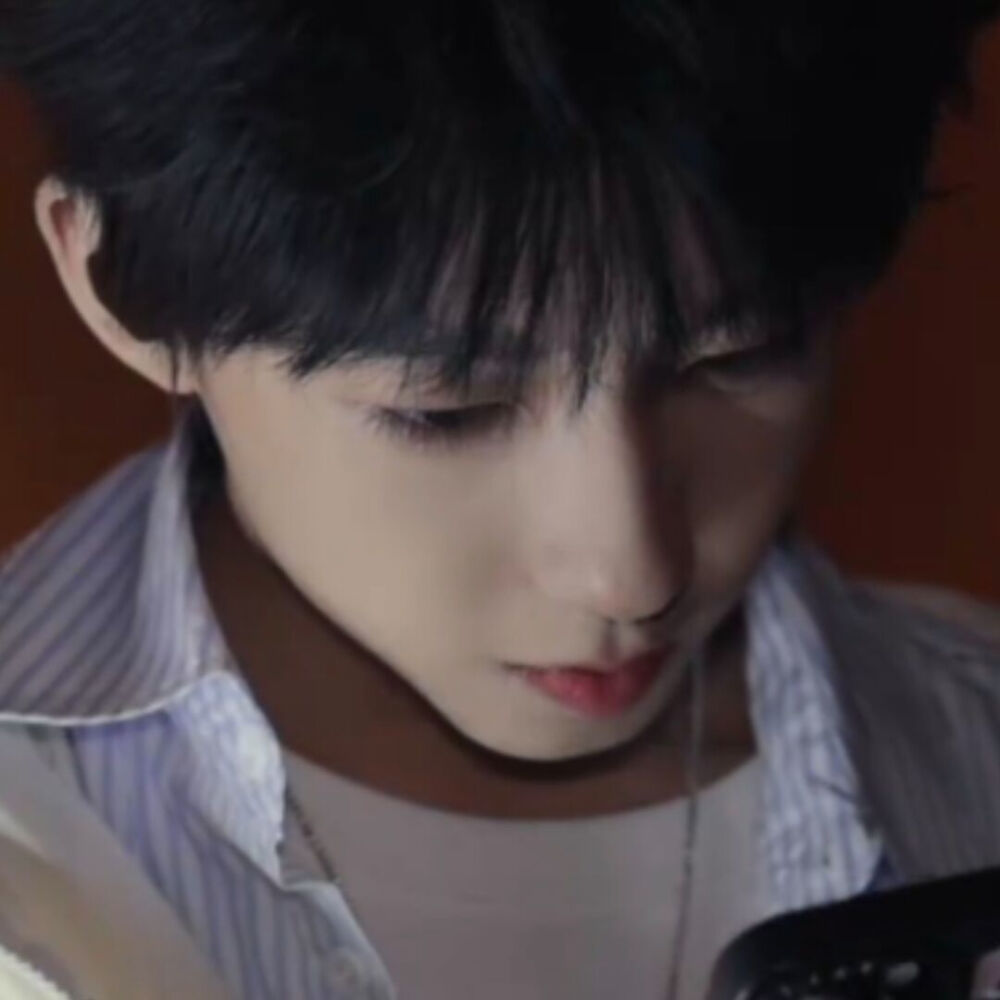 这个发型越看越帅啊