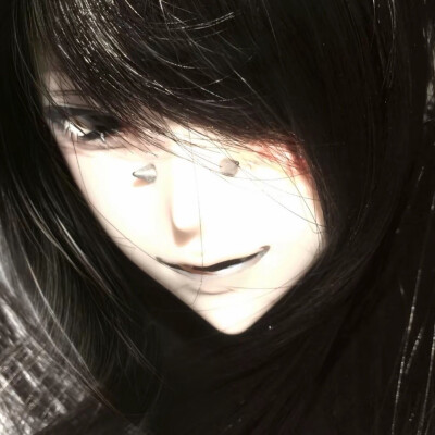 心疼一句珍藏万年，誓言就该比永远更远