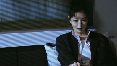 《亲爱的X》白雅珍（金裕贞饰）