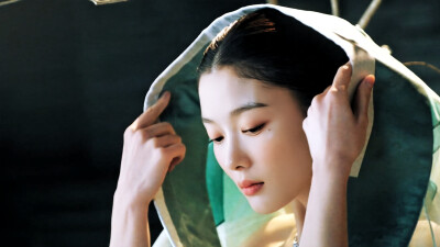 《亲爱的X》白雅珍（金裕贞饰）