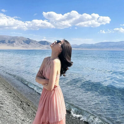 在骂我吗 听不懂 感觉像小狗撒娇