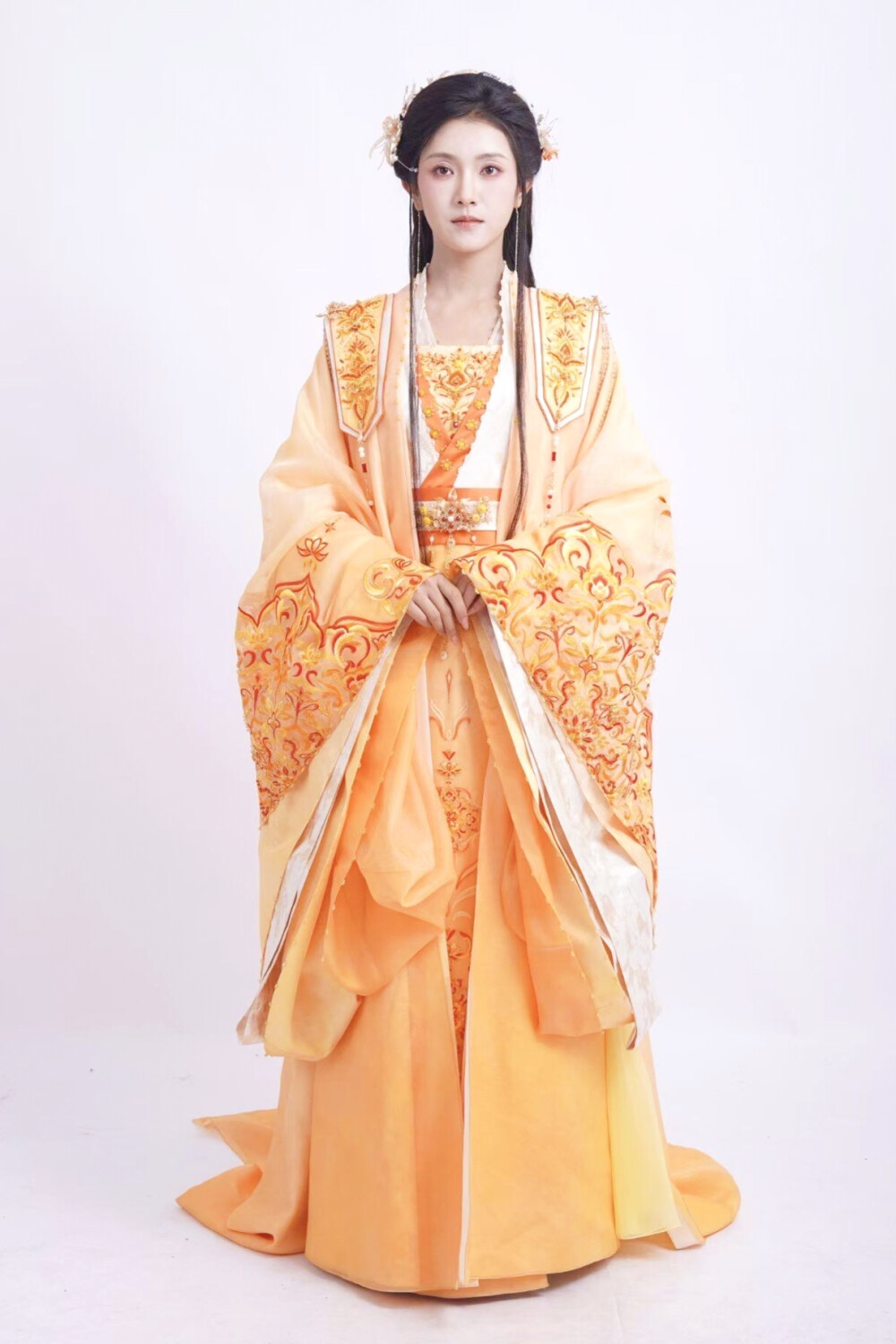 明月嫁卿卿 宋初语