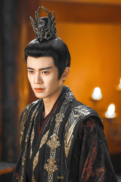 任嘉伦《凤凰台上》萧焕