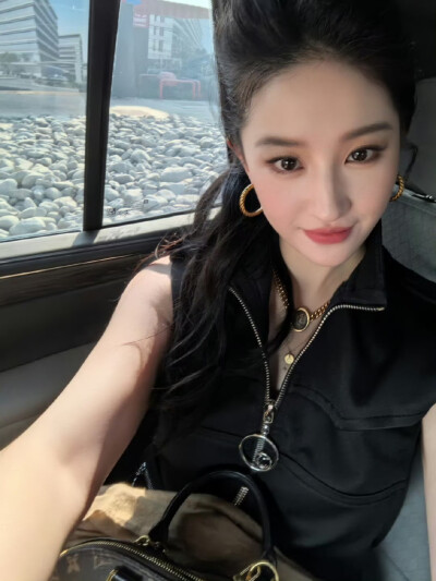 刘亦菲 2025年F1赛季收官战-阿布扎比大奖赛决赛2025.12.7