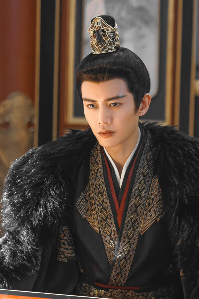 任嘉伦《凤凰台上》萧焕