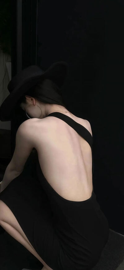 我自甘堕落 救我就是害我。