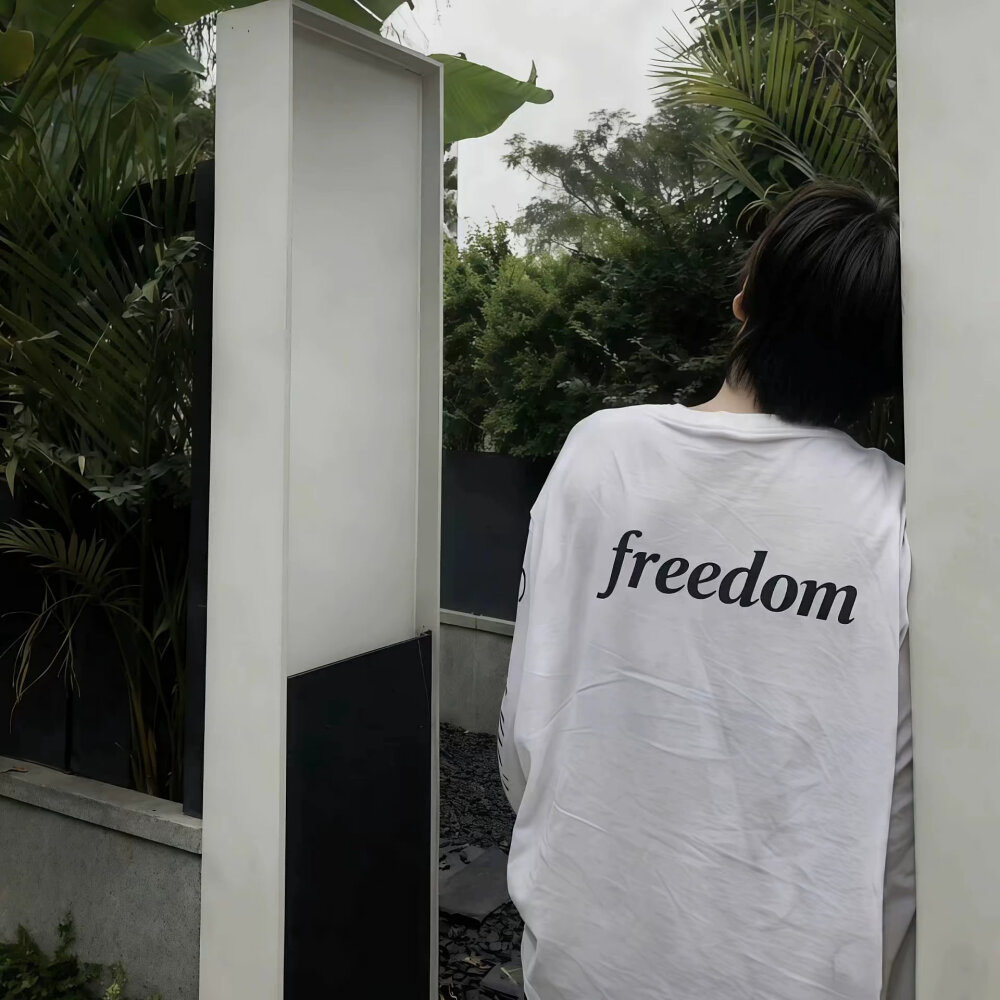 总有一天我会了解你所有的痛苦，继续笑着说我爱你
侵权删