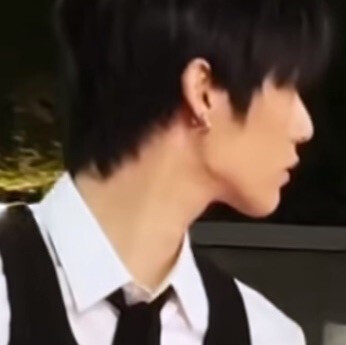 撤回了?又和我表白呢吧？每个人都有追求幸福的权利，也许有人会笑你不知道自己几斤几两，不懂得天高地厚，癞蛤蟆想吃天鹅肉，会问你飞蛾扑火值不值得。但，那又怎么样呢？感情，爱上就是爱上了，得不到也算是努力过…