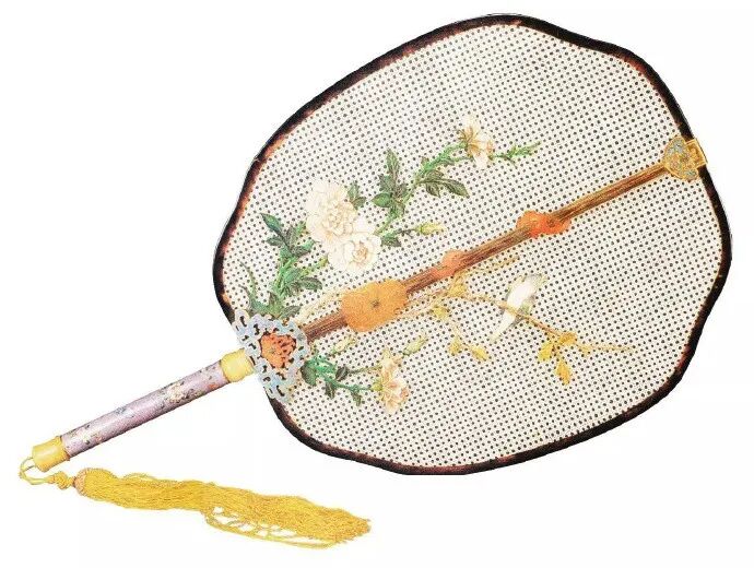 ▲   [清] 象牙编织嵌象牙染雕花鸟图画珐琅柄扇