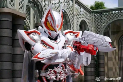 奥特曼假面骑士