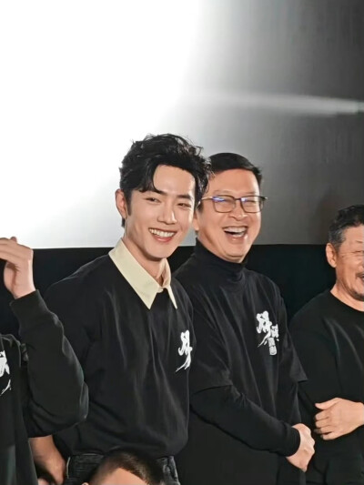 怀“谨制”之心，凝众人之力，莫得闲@肖战 赴约分享#电影得闲谨制# 的故事。 ​​​