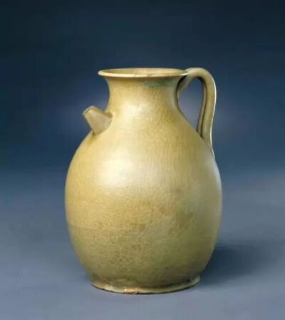 唐代 越窑秘色瓷注壶故宫博物院藏