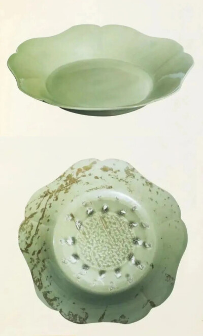 唐代 五瓣花口内凹底秘色瓷碟法门寺唐代塔基地宫出土法门寺博物馆藏