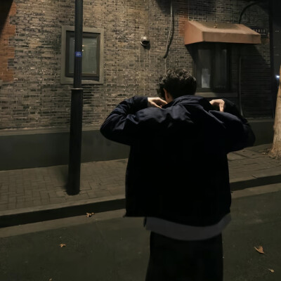 男生头像
幸福的话 杳无音讯也没关系