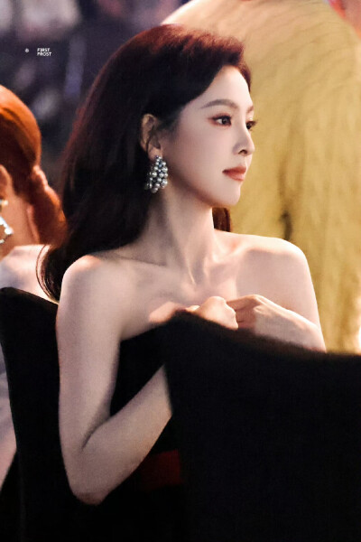 cr.-First_Frost-章若楠