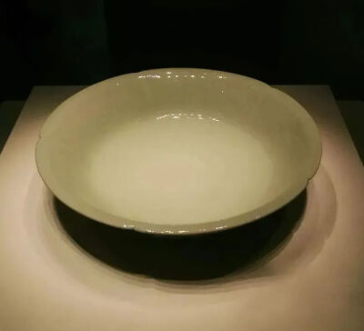 唐代 秘色葵口盘法门寺唐代塔基地宫出土中国国家博物馆藏