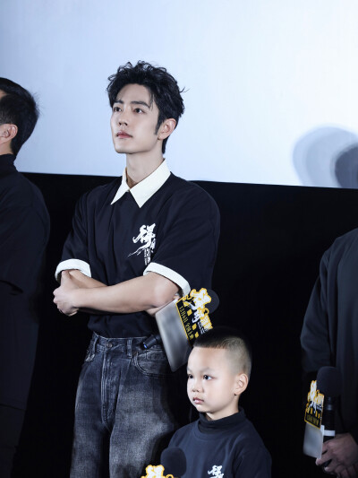 怀“谨制”之心，凝众人之力，莫得闲@肖战 赴约分享#电影得闲谨制# 的故事。 ​​​