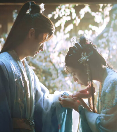 言听玑从 全伊伦&鹤男