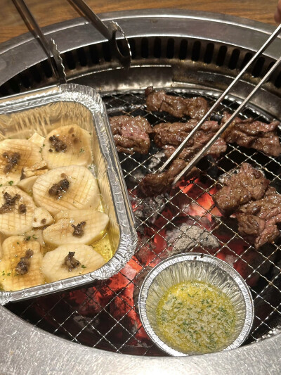 为了吃顿烧肉跑去椒江半日游
希望我的草莓盒子没有盐味hhhhh