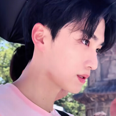 你美目如当年流转我心间