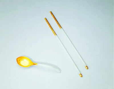 清代 青玉镶赤筷及勺