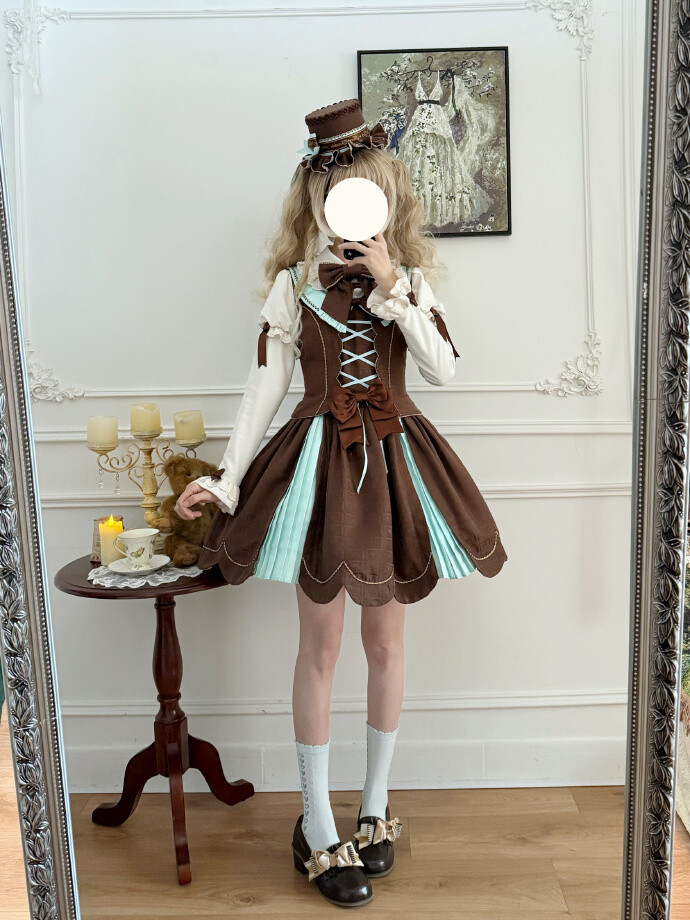 日常又优雅的lo裙谁能拒绝呀，熊熊板巧就很适合日常通勤啊