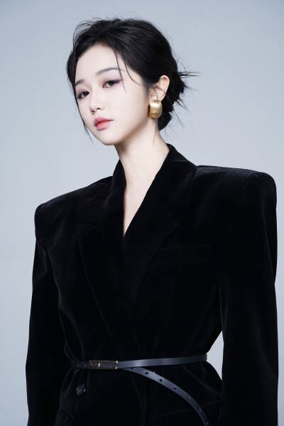 这个家我罩了 苏以烬